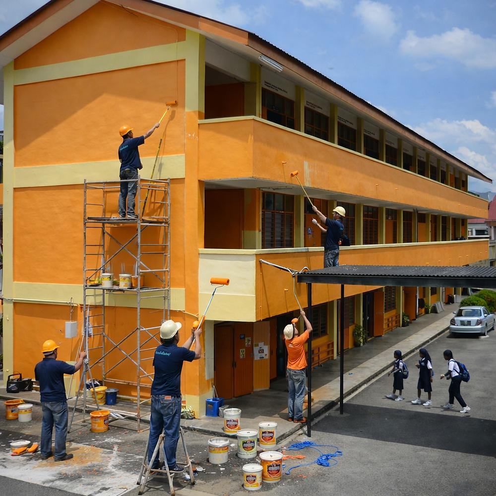 School building painting Dubai exterior walls